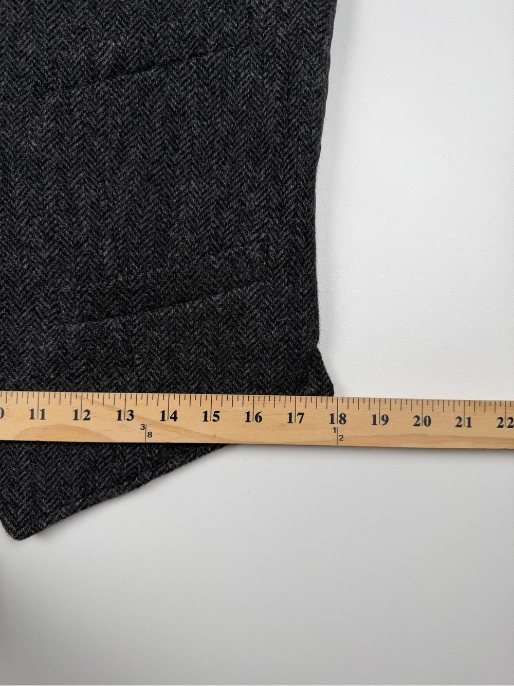 J. Crew Herringbone Wool Tweed Waistcoat Vest Gilet Mens Small Gray - Picture 10 of 10